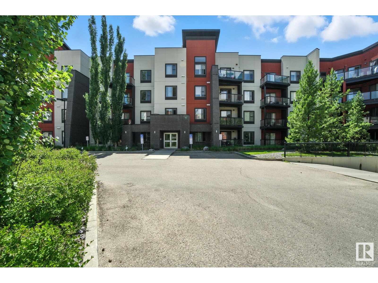 Photo 17 of 138 308 Ambleside Link Li Sw, Edmonton AB