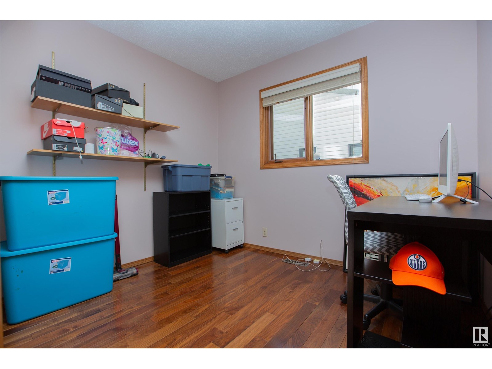 Photo 16 of 9915 154 Av Nw, Edmonton AB