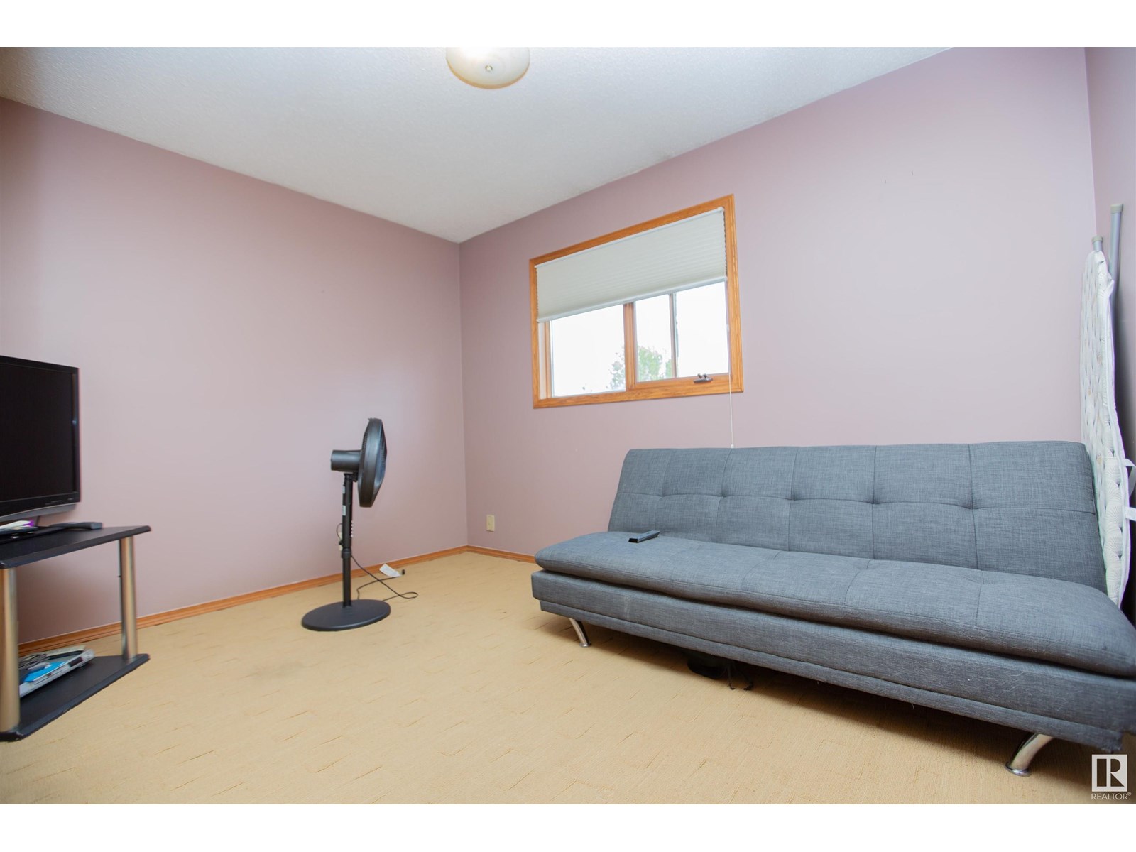 Photo 30 of 9915 154 Av Nw, Edmonton AB