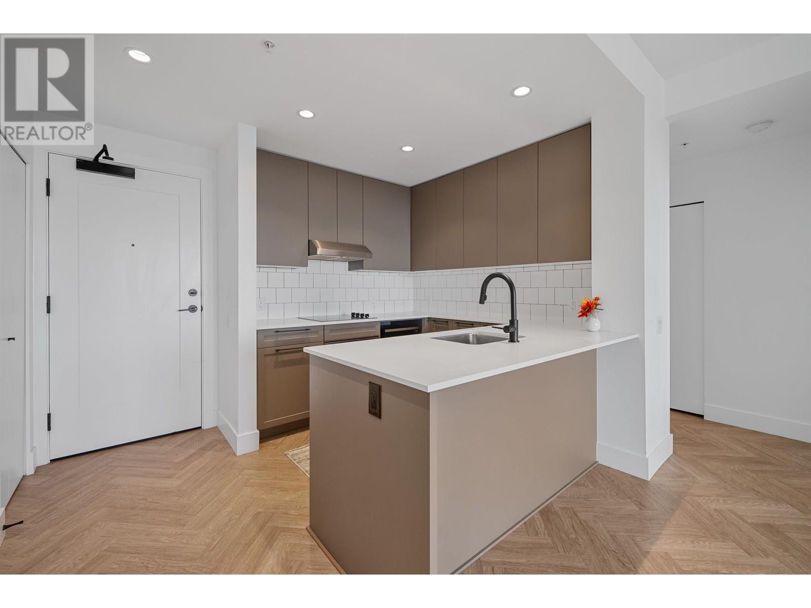 Photo 13 of 212 9228 Slopes Mews, Burnaby BC