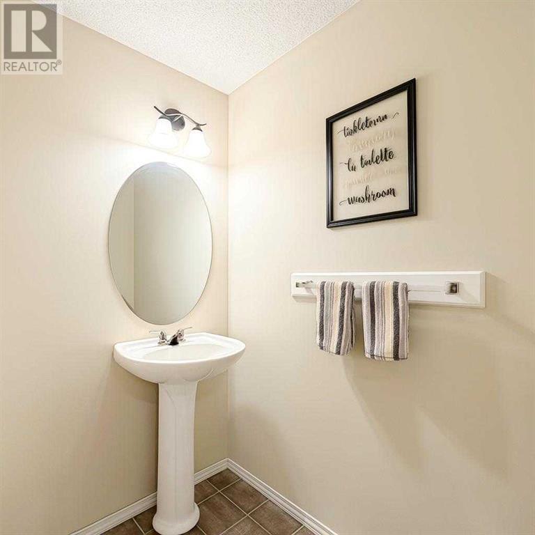 Photo 5 of 143 Cimarron Grove Circle, Okotoks AB