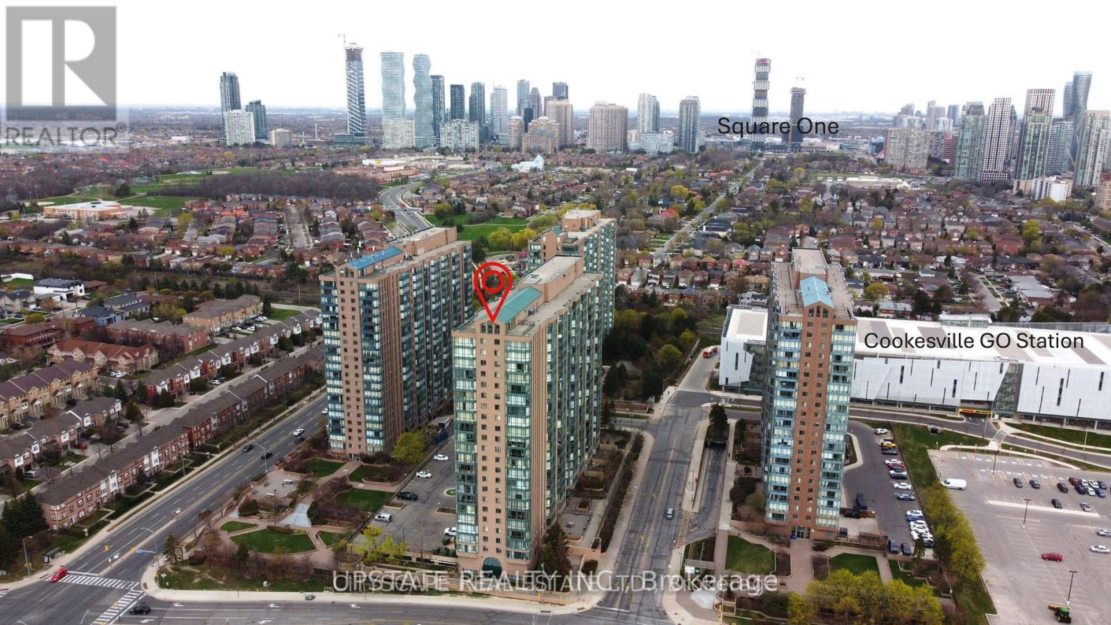 Photo 1 of 303 145 Hillcrest Avenue, Mississauga ON