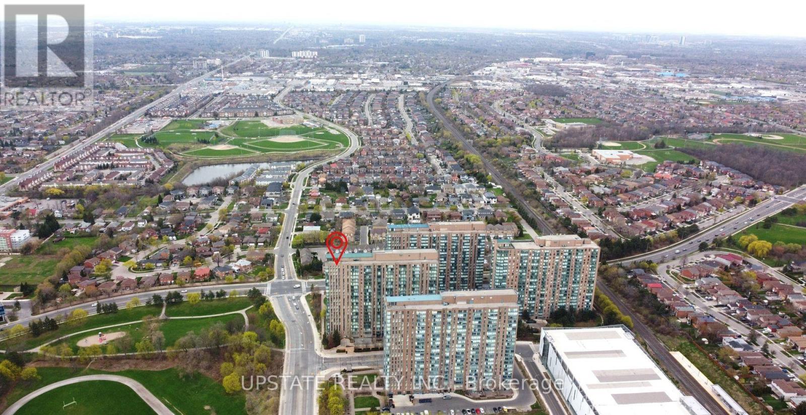 Photo 2 of 303 145 Hillcrest Avenue, Mississauga ON