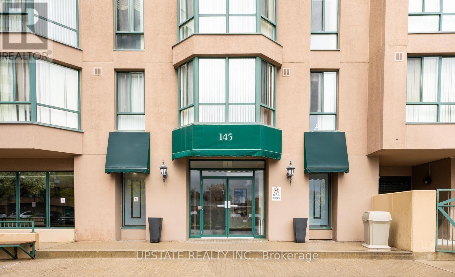 Photo 4 of 303 145 Hillcrest Avenue, Mississauga ON