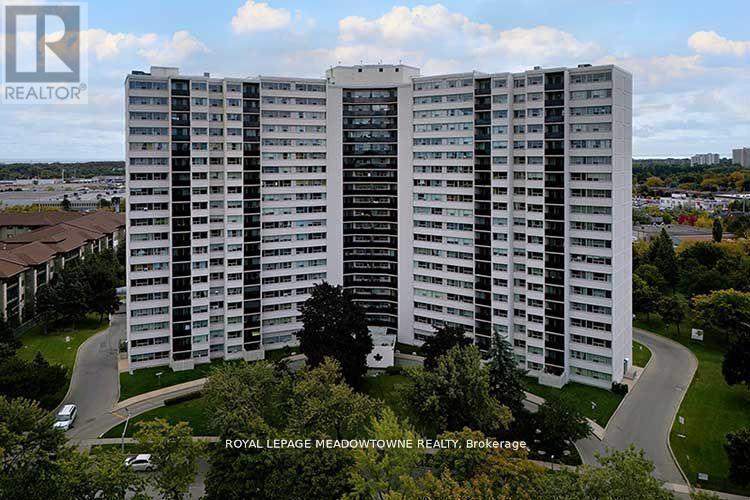 Photo 1 of 903 530 Lolita Gardens, Mississauga ON