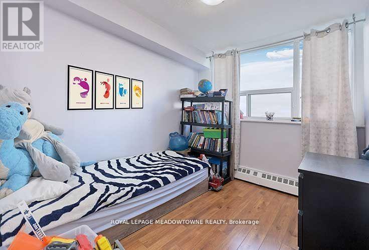 Photo 27 of 903 530 Lolita Gardens, Mississauga ON