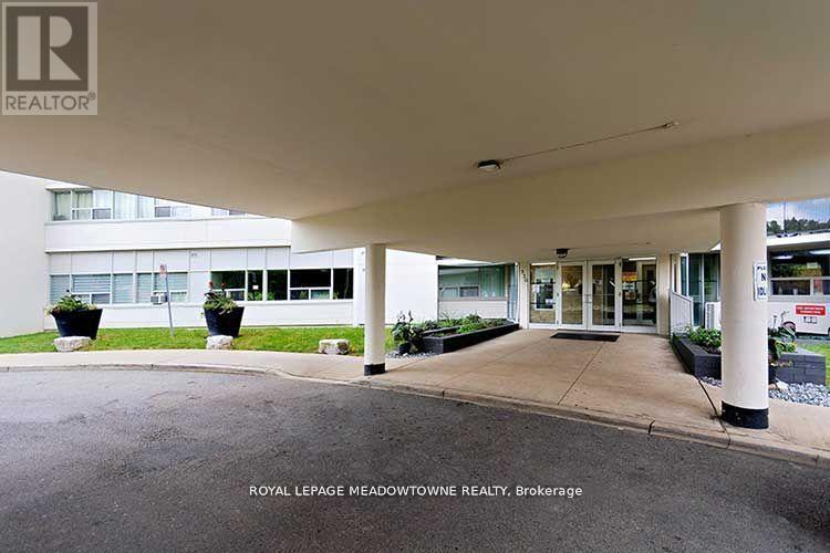 Photo 39 of 903 530 Lolita Gardens, Mississauga ON