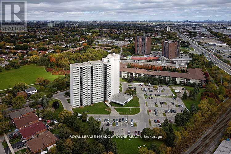 Photo 40 of 903 530 Lolita Gardens, Mississauga ON
