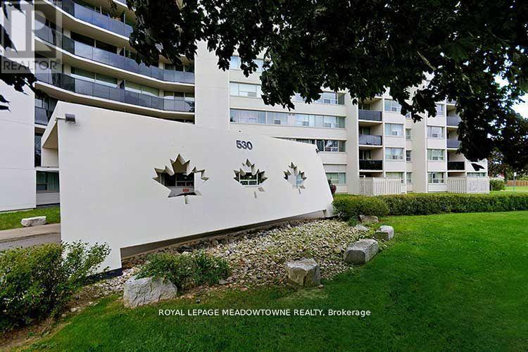 Photo 15 of 903 530 Lolita Gardens, Mississauga ON