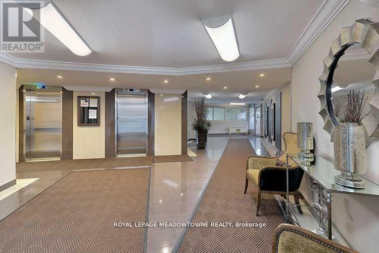 Photo 37 of 903 530 Lolita Gardens, Mississauga ON
