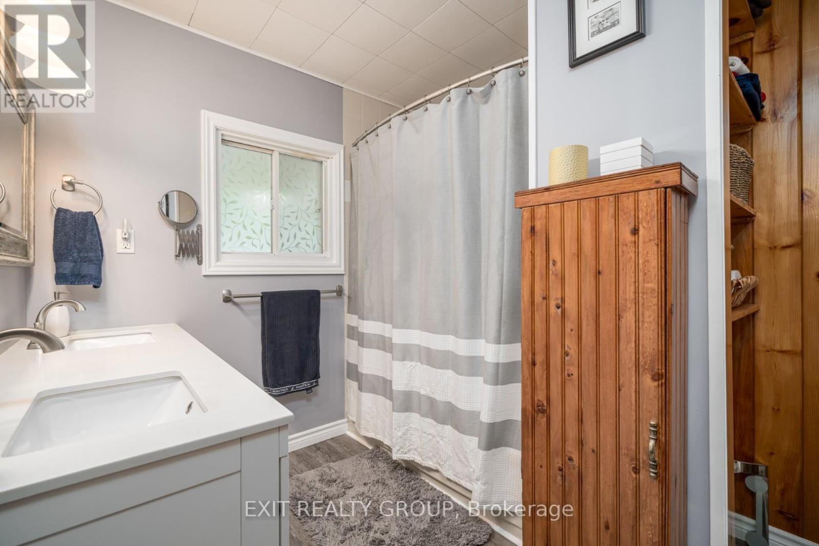 Photo 14 of 103 Camp Lane, Tweed ON