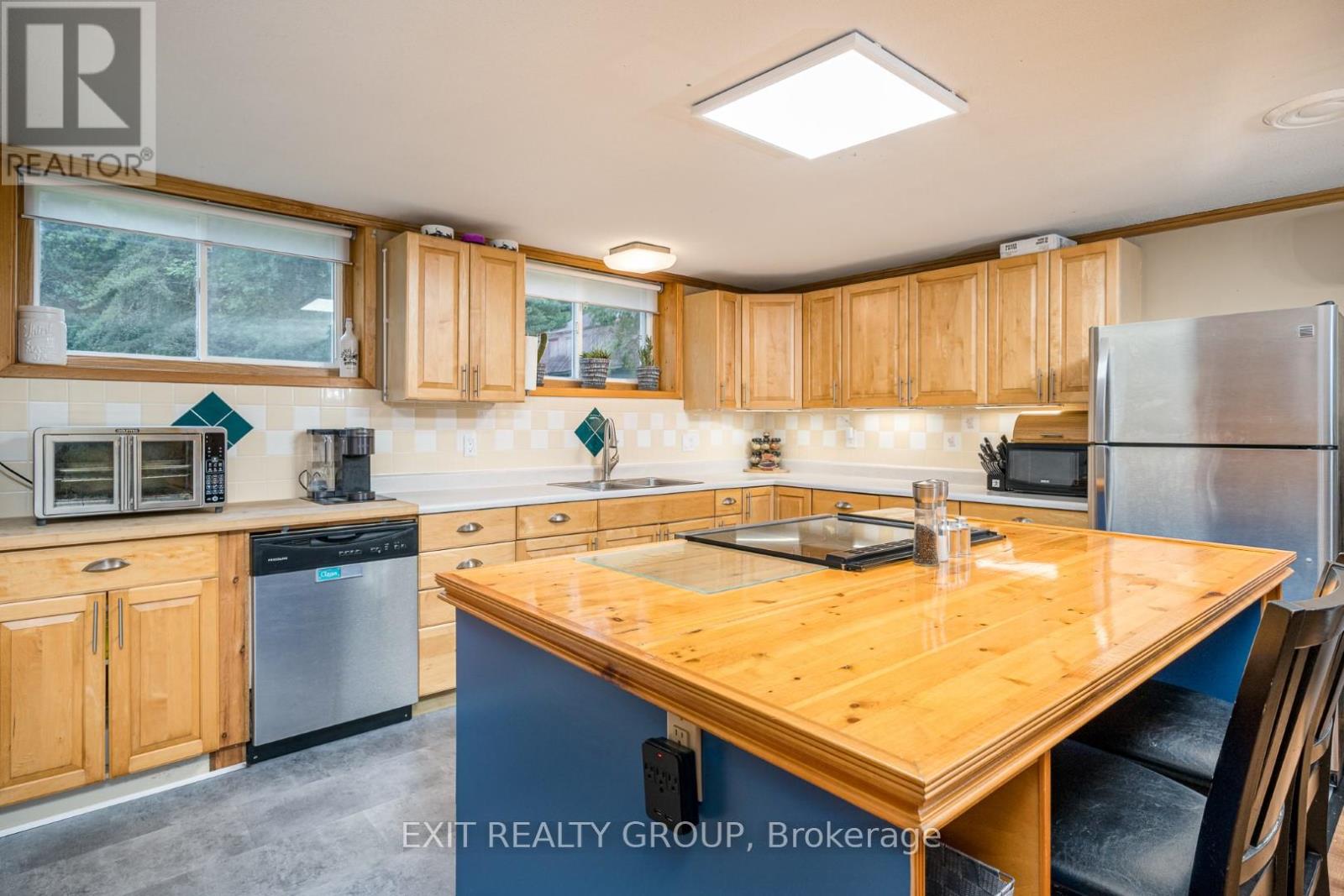 Photo 21 of 103 Camp Lane, Tweed ON