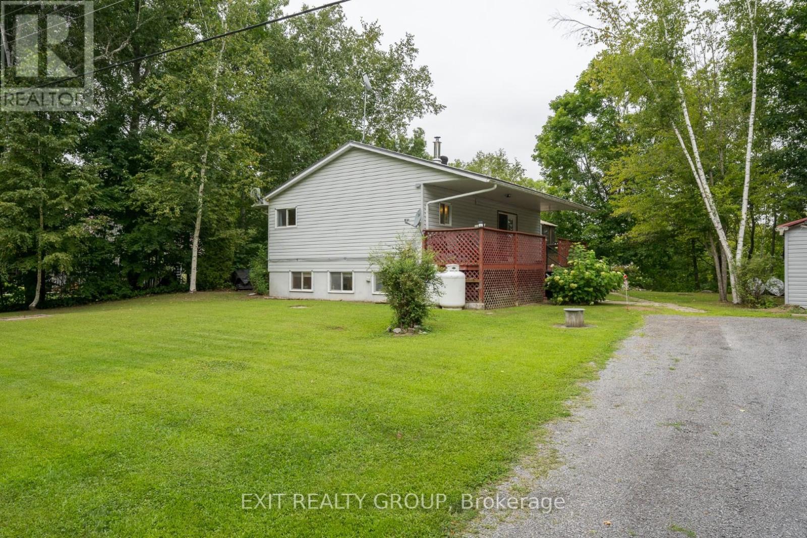 Photo 35 of 103 Camp Lane, Tweed ON
