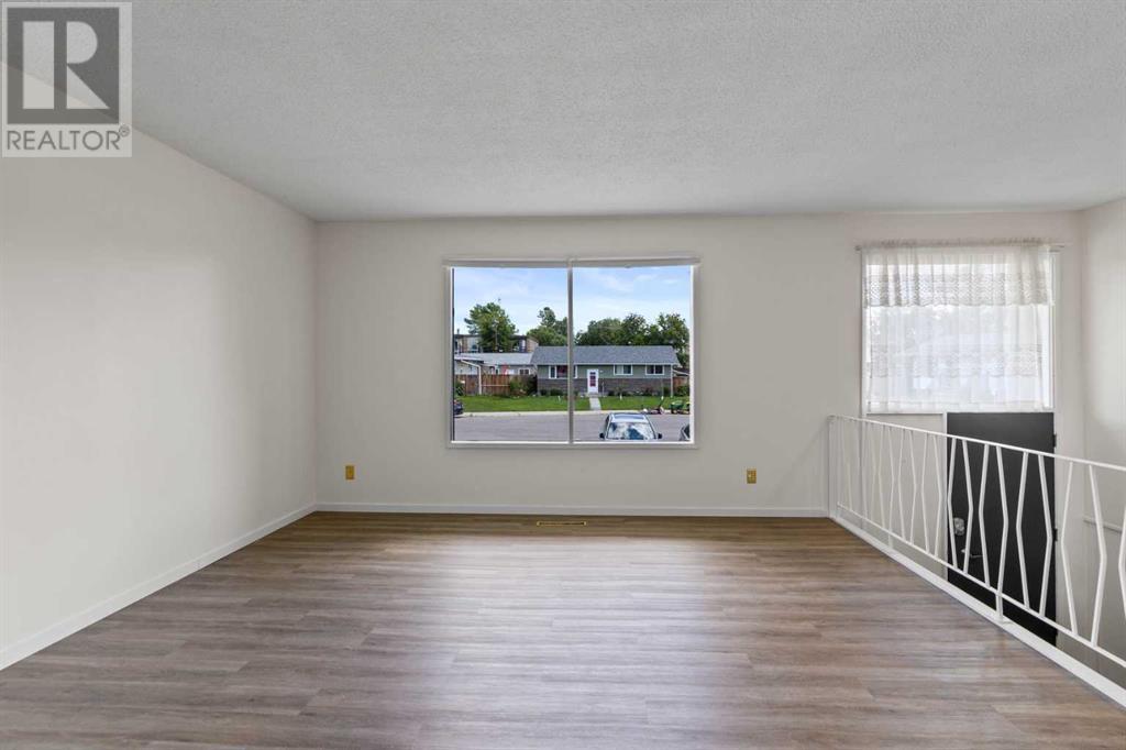 18 Harmon Place SW, Calgary, Alberta