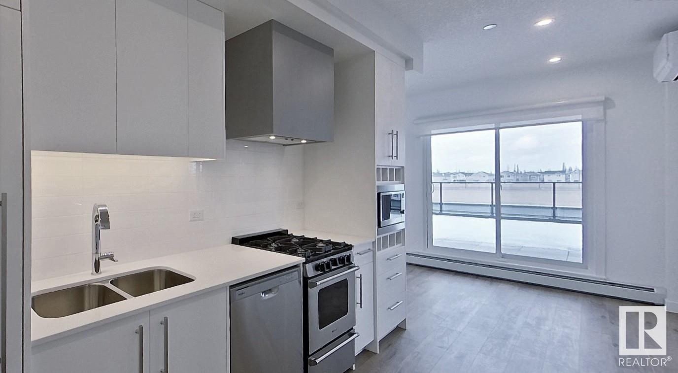 Single Family House for Sale in   BROADCAST AV SW Calgary 