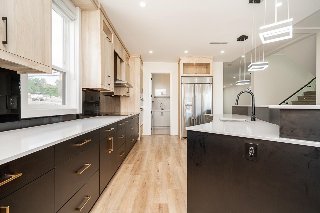 Photo 10 of 21010 72 Avenue, Langley BC