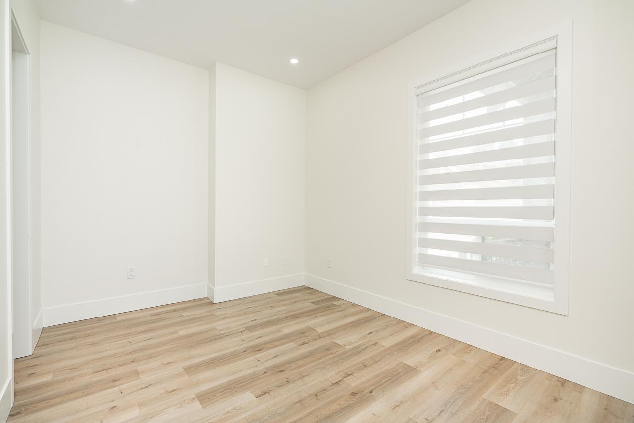 Photo 14 of 21010 72 Avenue, Langley BC
