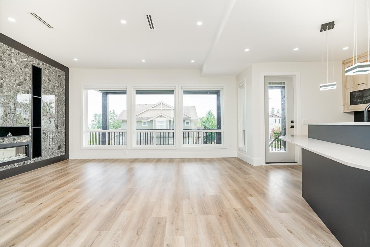 Photo 6 of 21010 72 Avenue, Langley BC