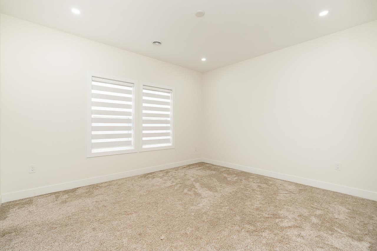 Photo 23 of 21010 72 Avenue, Langley BC