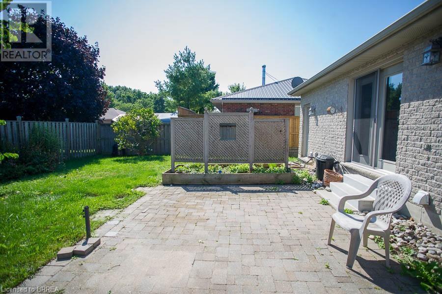Photo 8 of 6 Geoffery Road, Port Dover ON