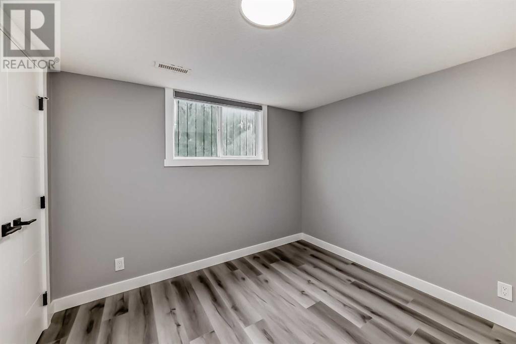 Single Family House Bi-level for Sale in  Falmere Way NE Falconridge Calgary 