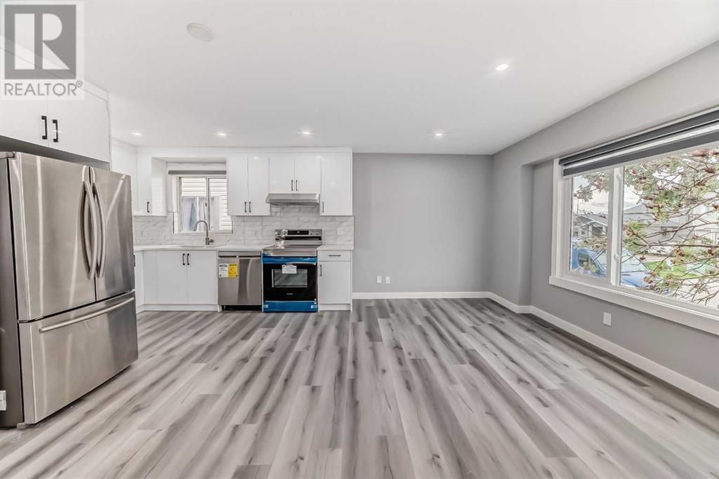 Single Family House Bi-level for Sale in  Falmere Way NE Falconridge Calgary 