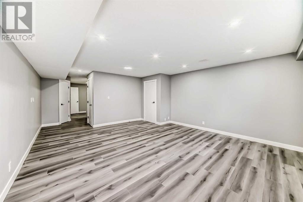 Single Family House Bi-level for Sale in  Falmere Way NE Falconridge Calgary 
