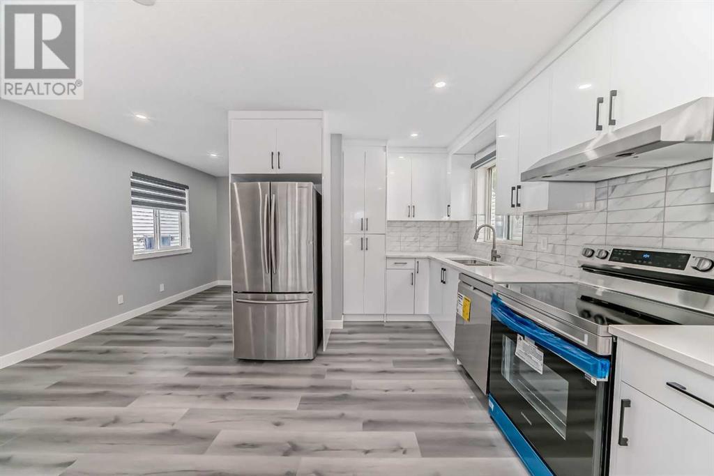 Single Family House Bi-level for Sale in  Falmere Way NE Falconridge Calgary 