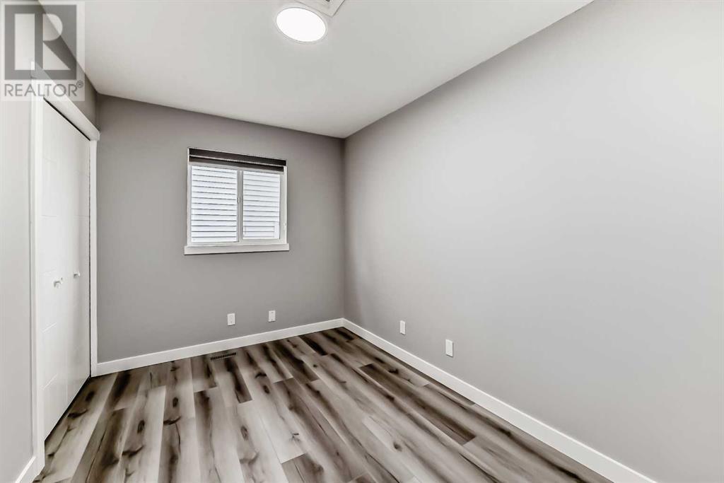 Single Family House Bi-level for Sale in  Falmere Way NE Falconridge Calgary 