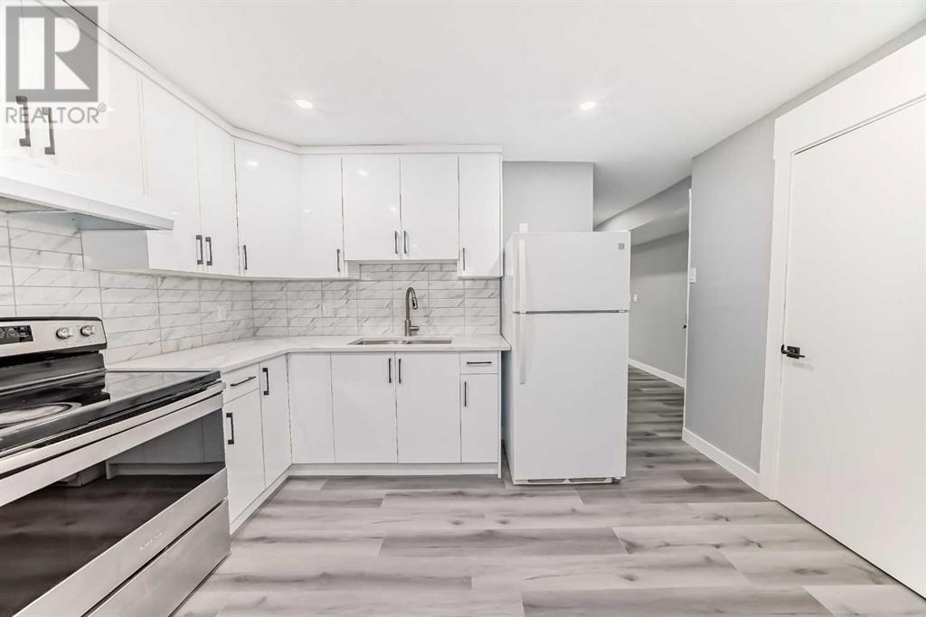 Single Family House Bi-level for Sale in  Falmere Way NE Falconridge Calgary 