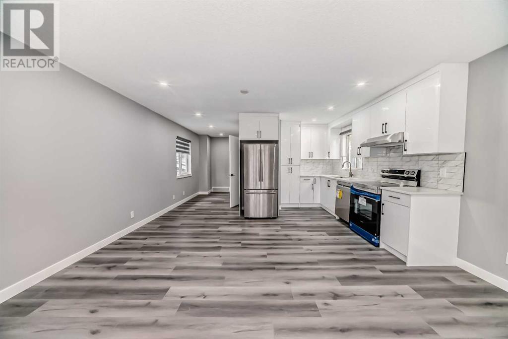 Single Family House Bi-level for Sale in  Falmere Way NE Falconridge Calgary 