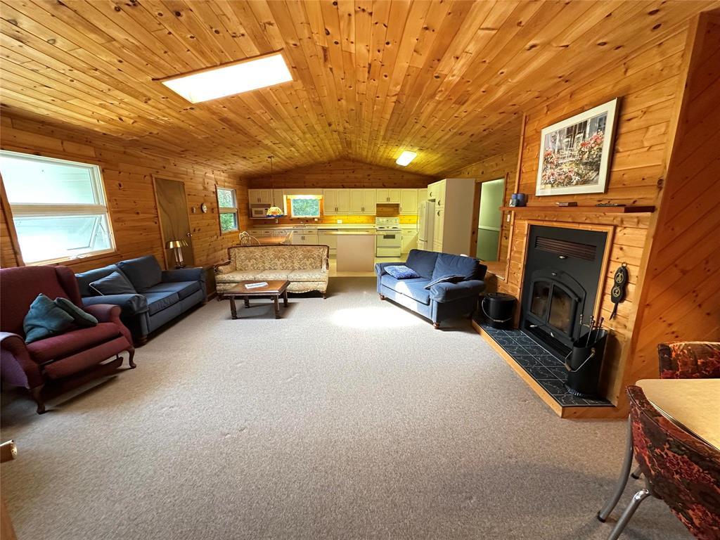 Photo 23 of 220 7th Avenue, Victoria Beach MB