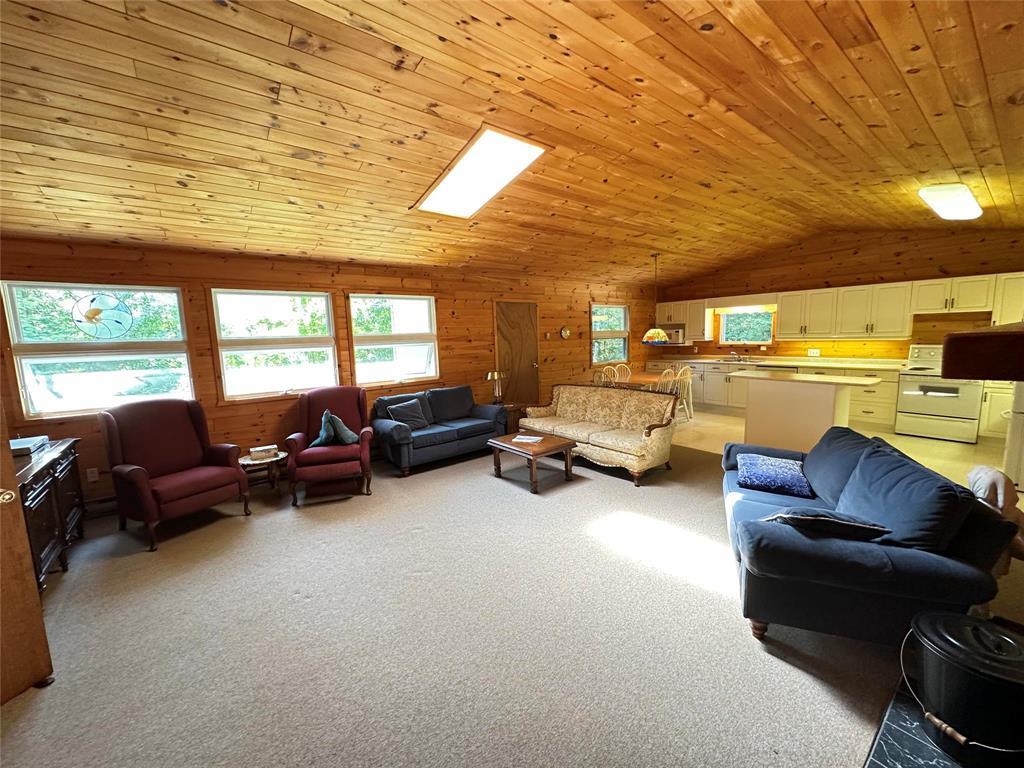 Photo 22 of 220 7th Avenue, Victoria Beach MB