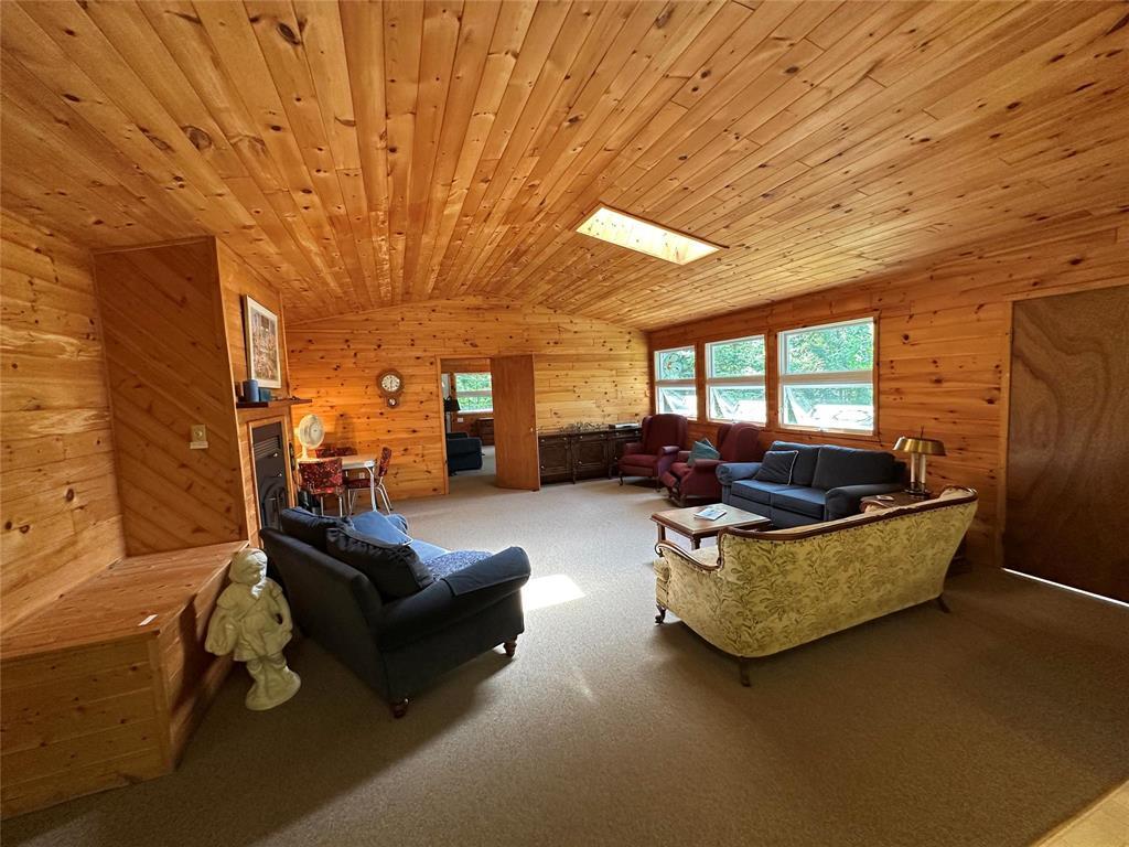 Photo 15 of 220 7th Avenue, Victoria Beach MB