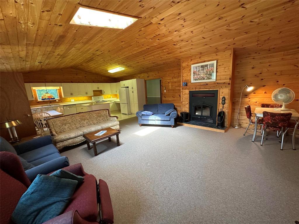 Photo 6 of 220 7th Avenue, Victoria Beach MB