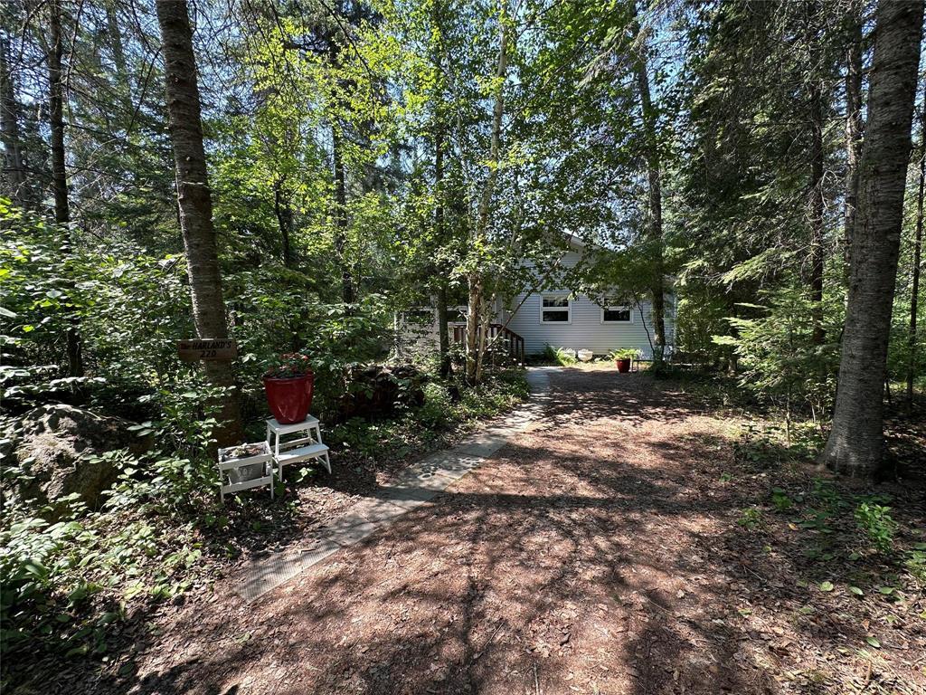 Photo 42 of 220 7th Avenue, Victoria Beach MB
