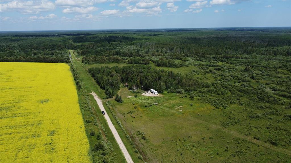 Photo 28 of 6107 80 E Road, Sprague MB