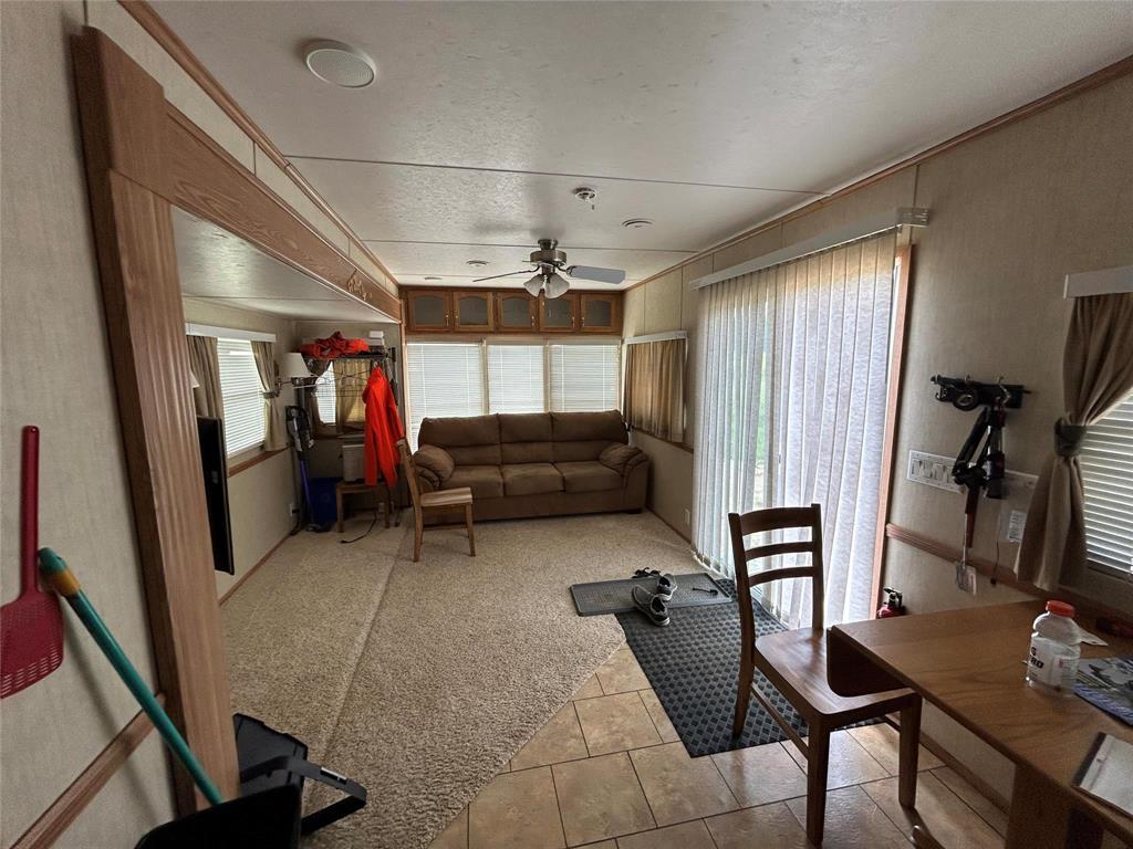Photo 7 of 6107 80 E Road, Sprague MB