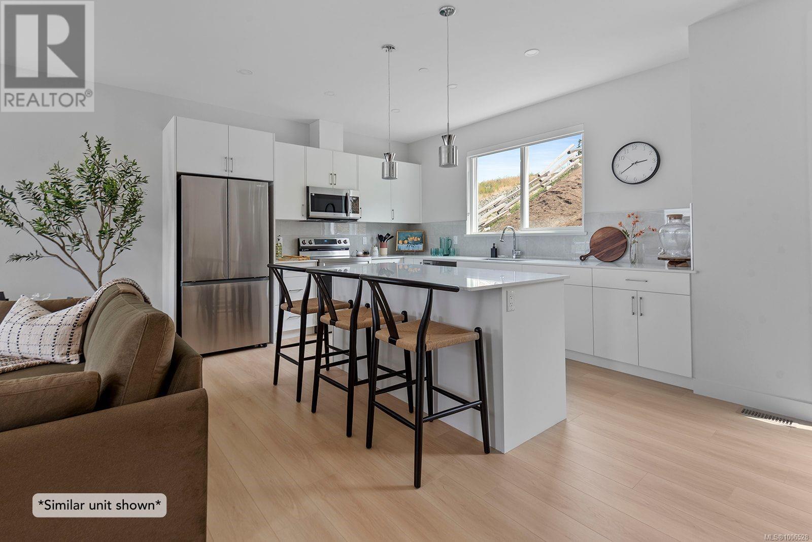 Photo 1 of 105 3257 Woodrush Dr, Duncan BC