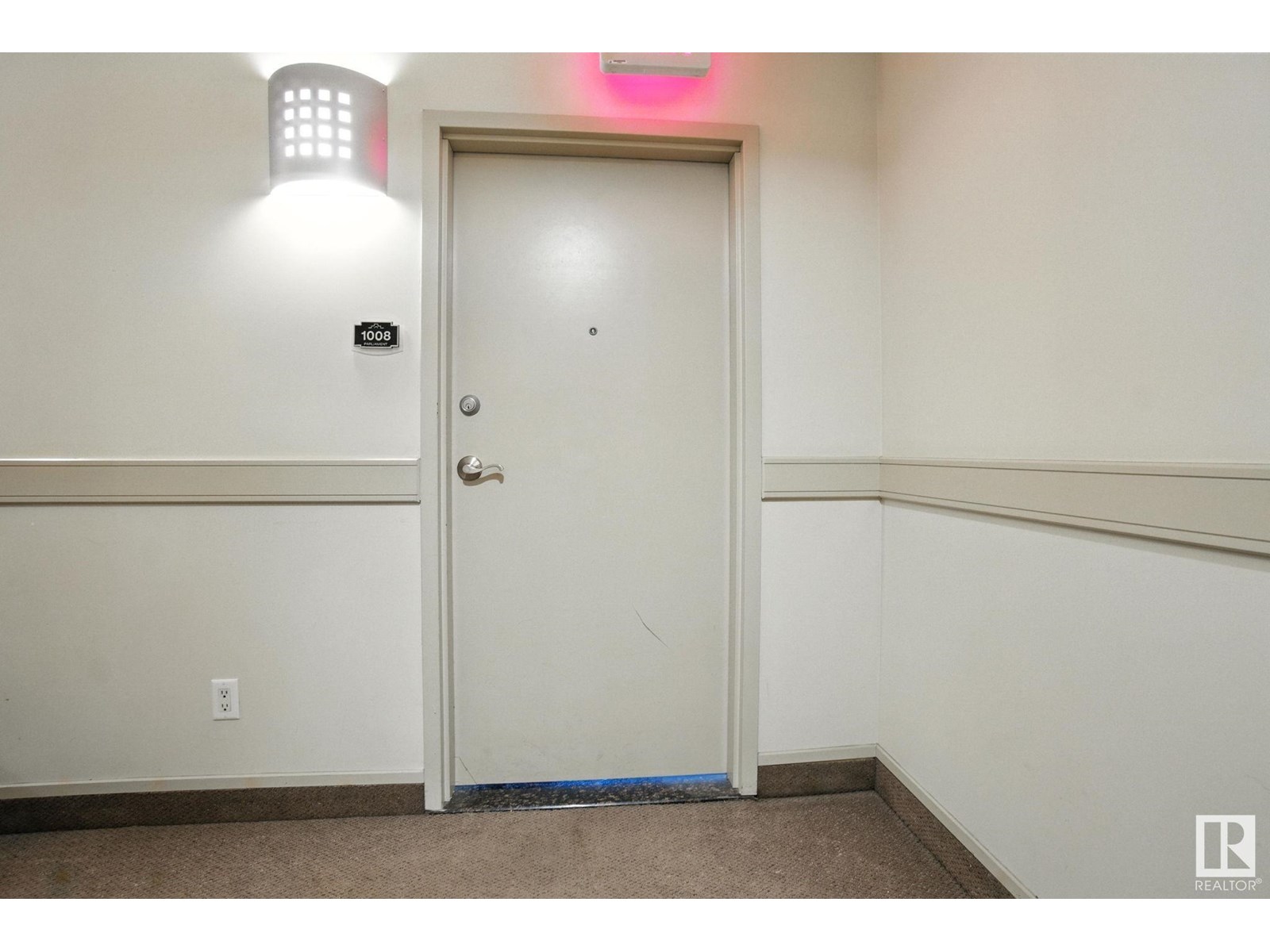 #1008 9939 109 ST NW - 26