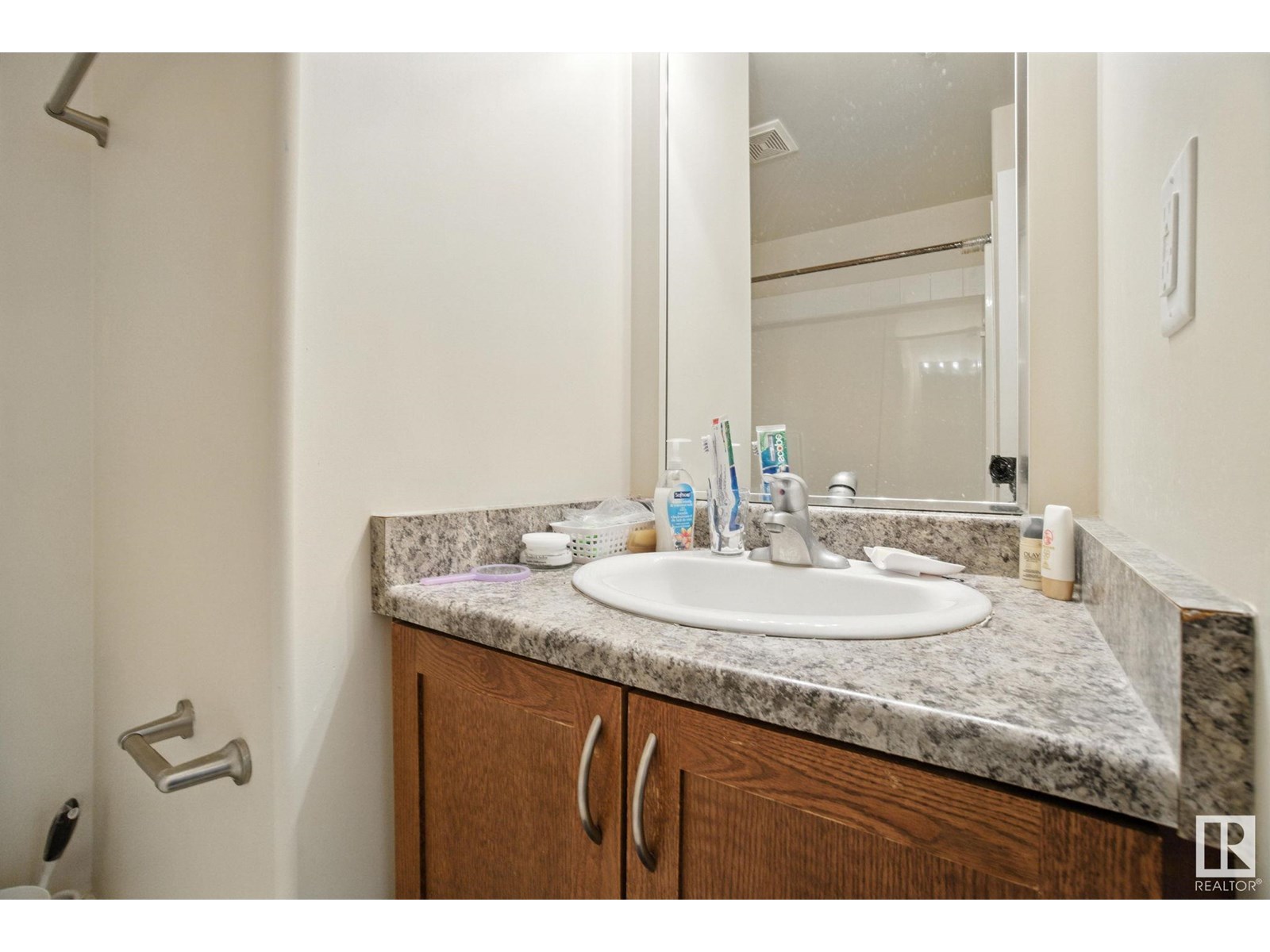#1008 9939 109 ST NW - 24