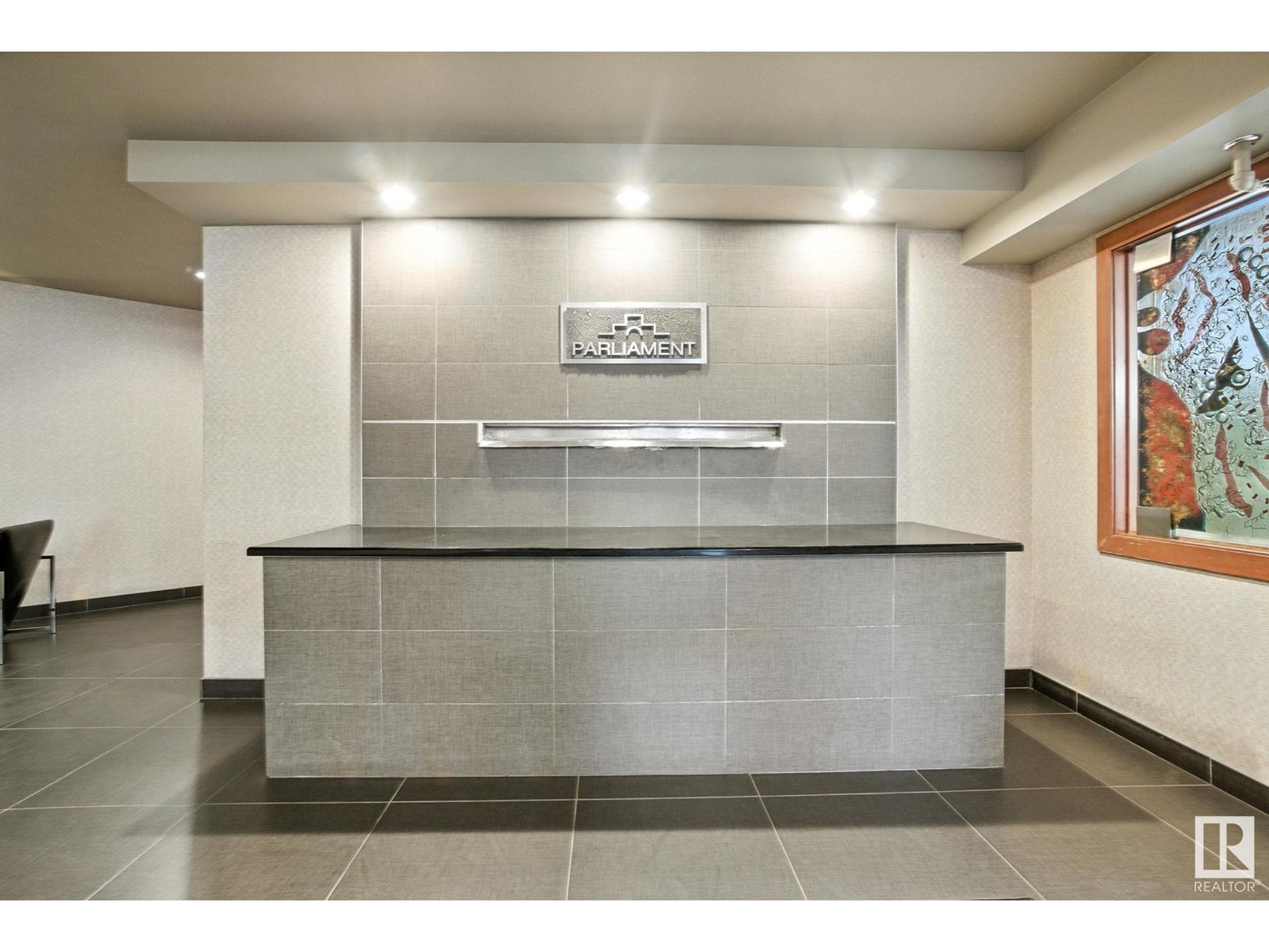 #1008 9939 109 ST NW - 33
