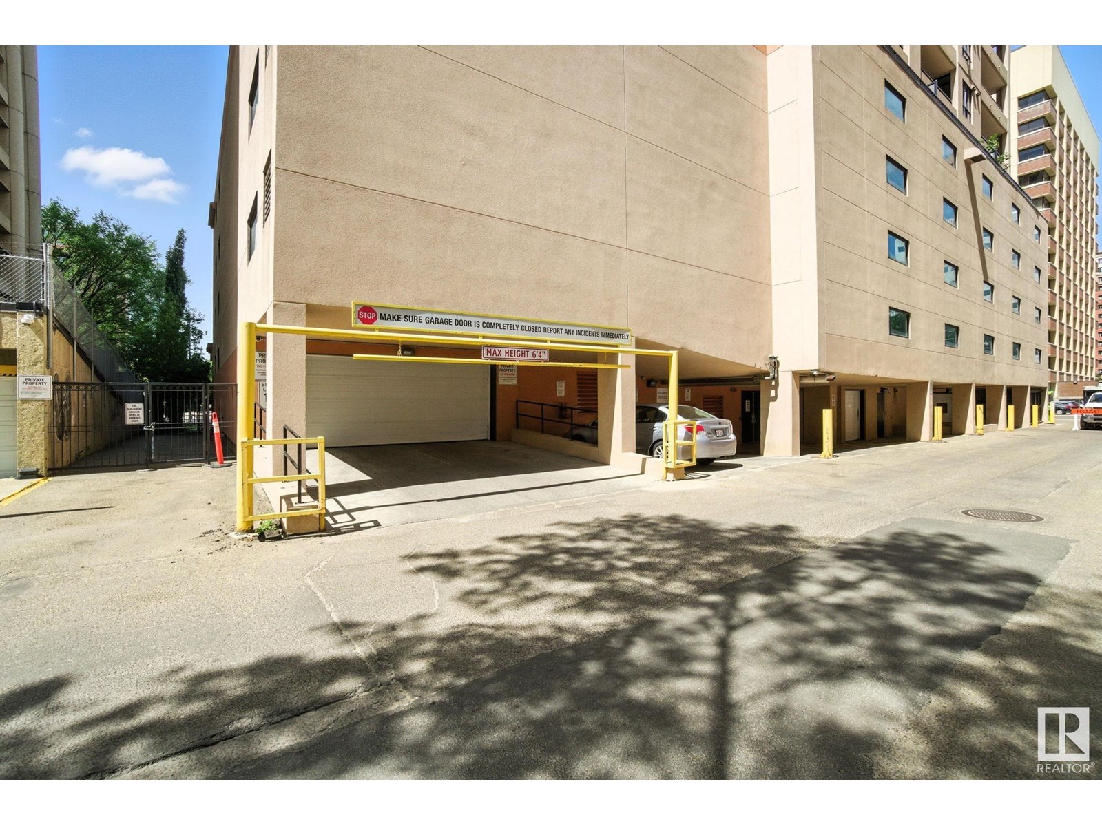 #1008 9939 109 ST NW - 38