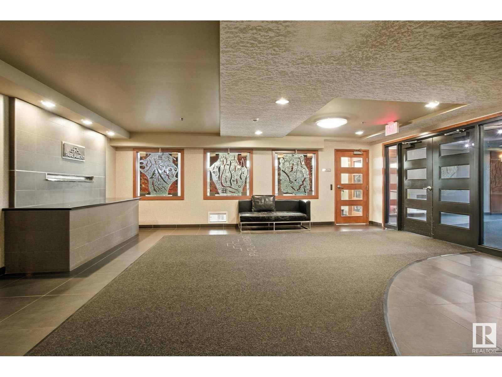 #1008 9939 109 ST NW - 32