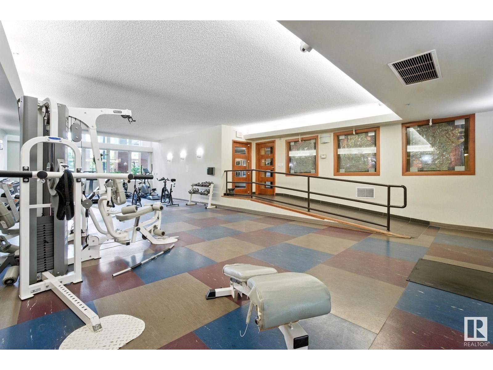 #1008 9939 109 ST NW - 28