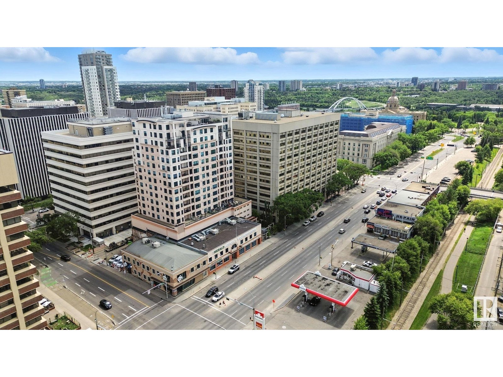 #1008 9939 109 ST NW - 57