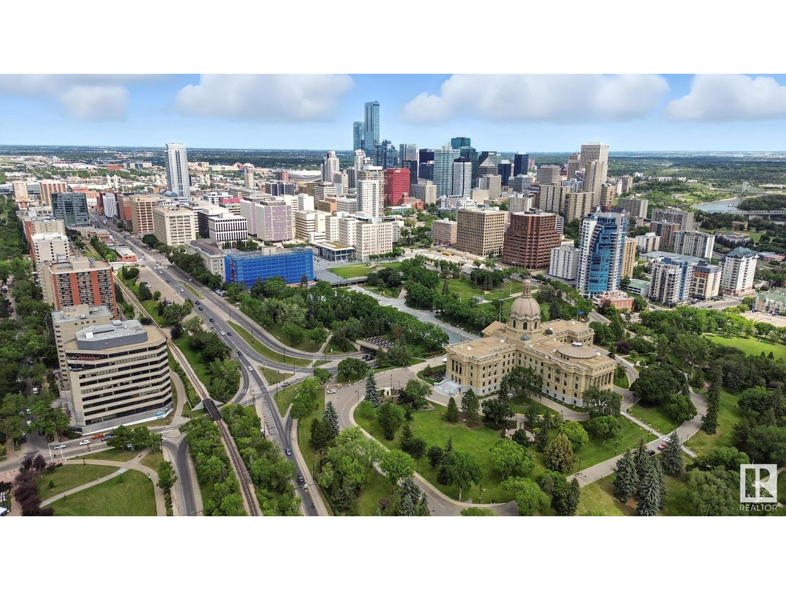 #1008 9939 109 ST NW - 52