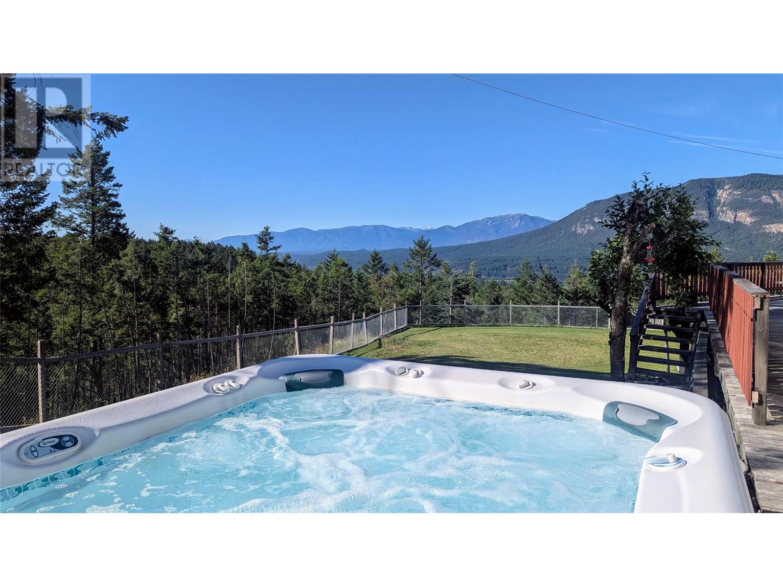 Photo 27 of 5761 Lautrup Road, Edgewater BC