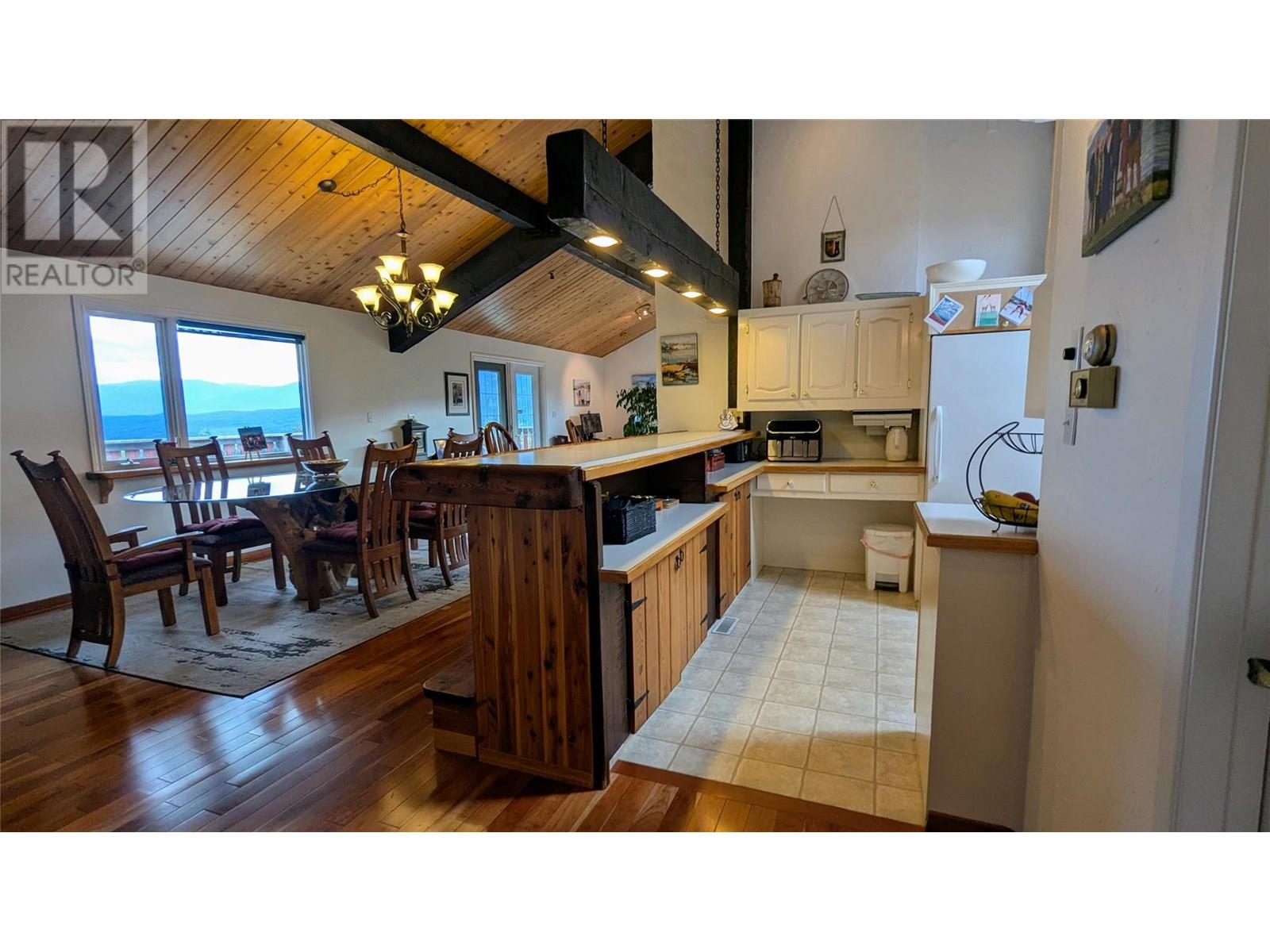 Photo 18 of 5761 Lautrup Road, Edgewater BC