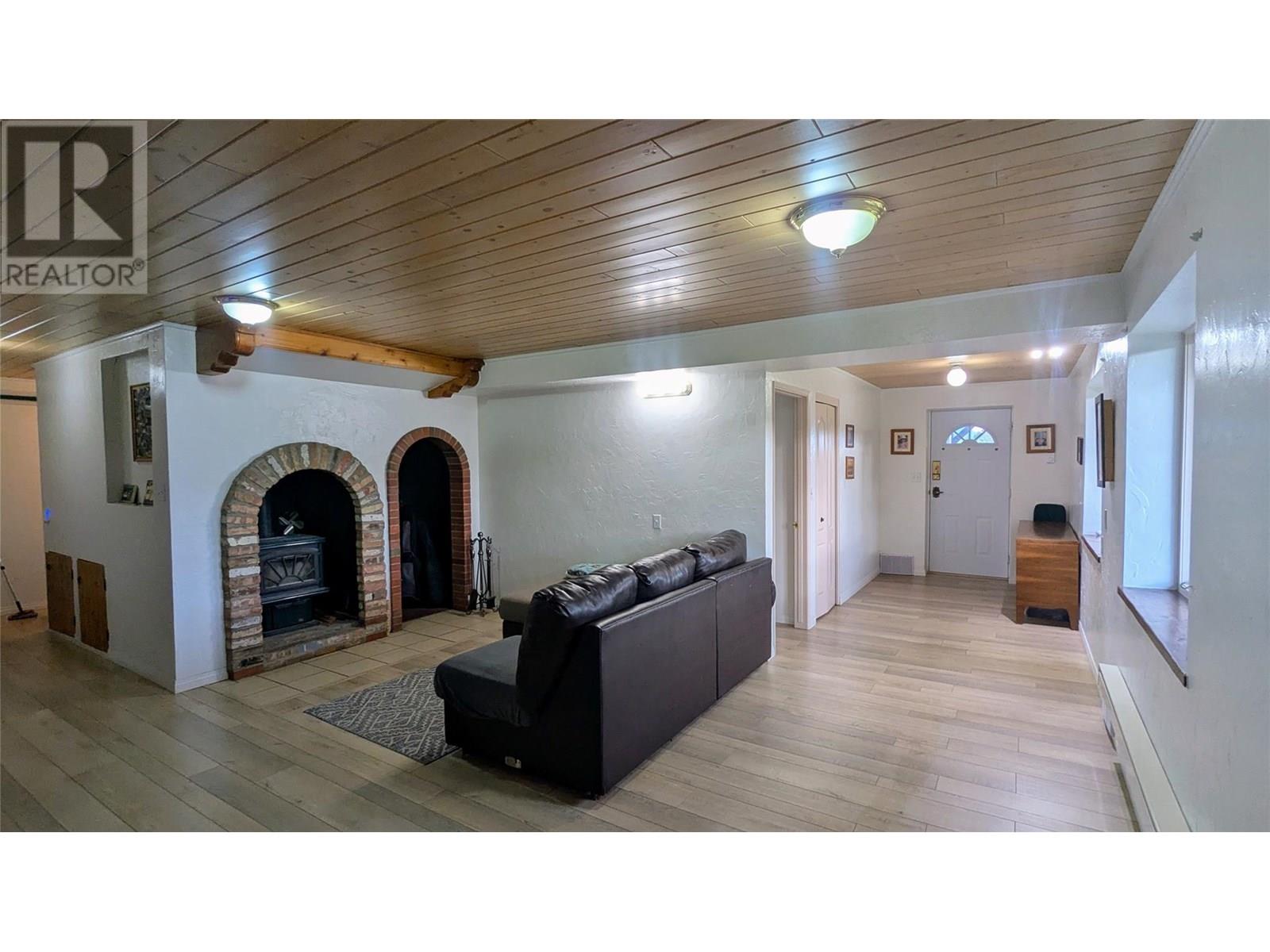 Photo 40 of 5761 Lautrup Road, Edgewater BC